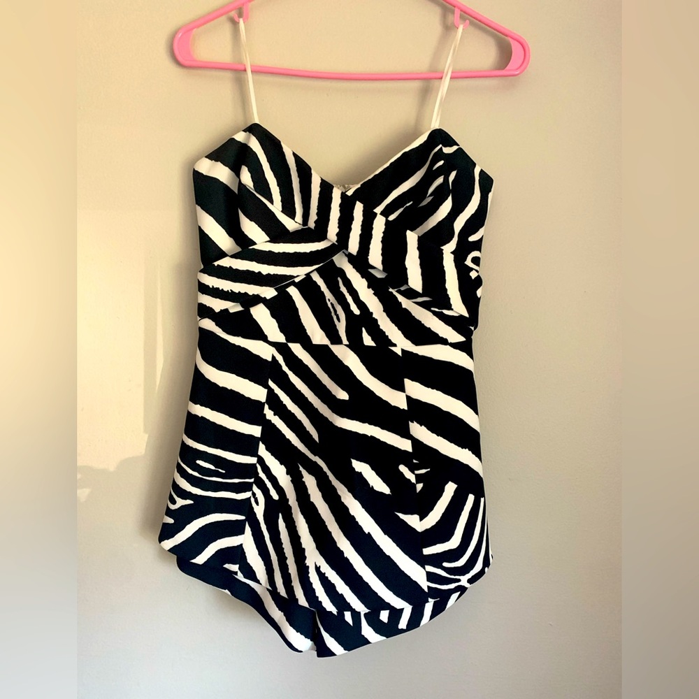 Ministry of Style by Bebe Syndey Zebra Overlay designer Romper minidress
